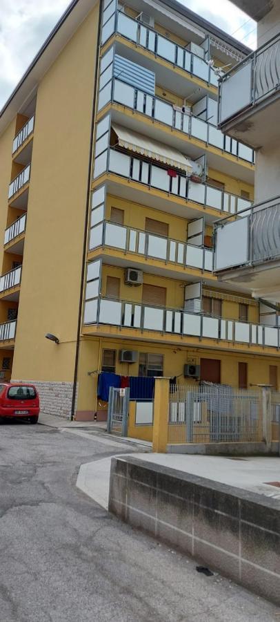 Appartamento In Sottomarina Di Чоджия Екстериор снимка