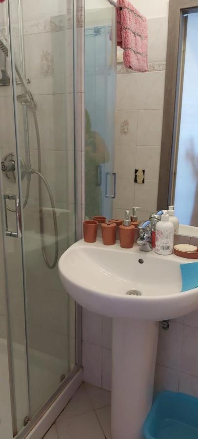 Appartamento In Sottomarina Di Чоджия Екстериор снимка